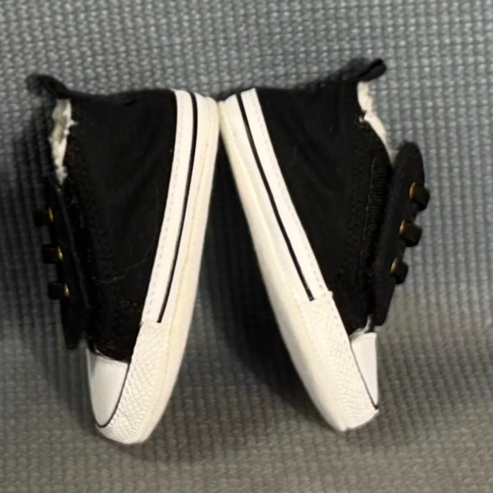 Converse All Star Chuck Taylor Crib Baby Black Soft Sole Shoes‎ Size 2C